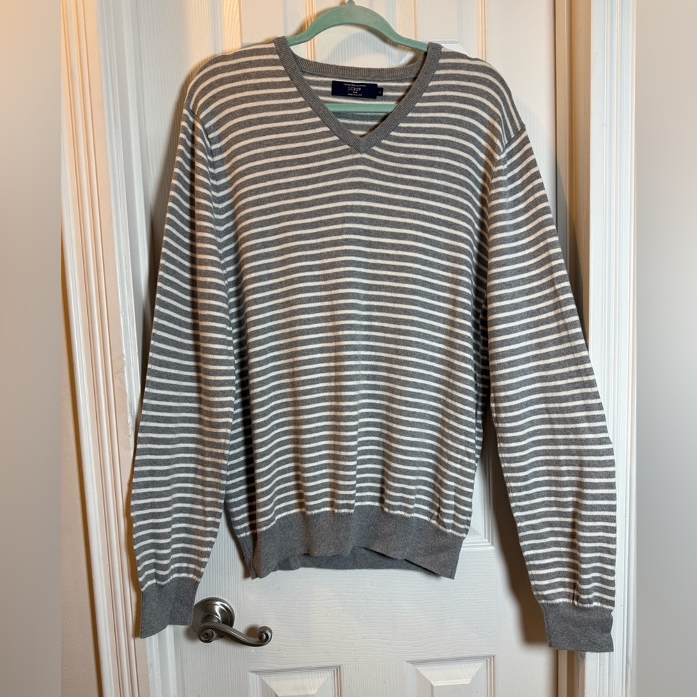 Cashmere Blend Classic Preppy Vibe J. Crew Men's VNeck Sweater gray white stripe